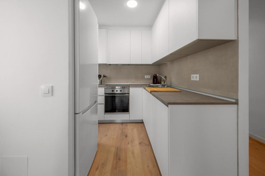 2 Bedrooms 1 Bathroom Furnished - Delicias - Bright - Mintystay Madrid Exterior foto